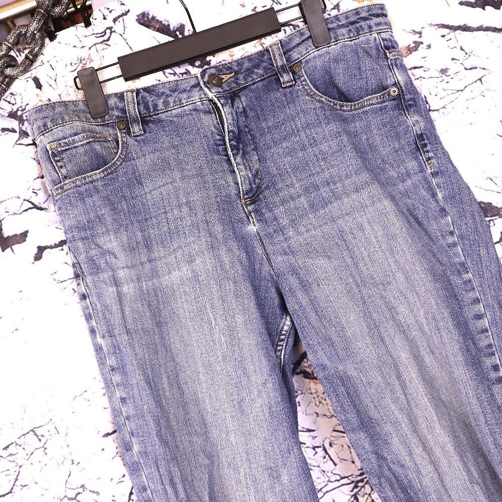 FLAWED Liz Claiborne Womens Original Fit Tapered Leg Jeans Medium Wash Blue 8